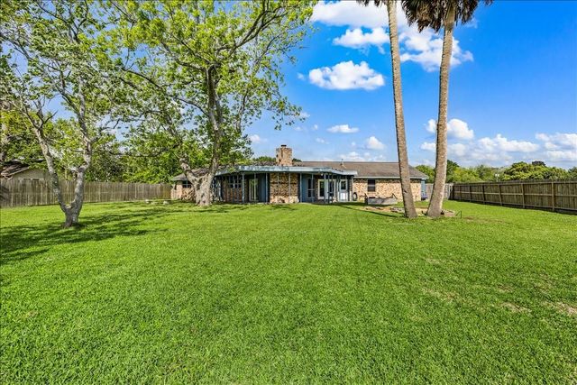 2806 Fm 646 Road N, Santa Fe, TX 77510