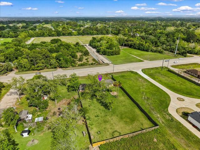 2806 Fm 646 Road N, Santa Fe, TX 77510