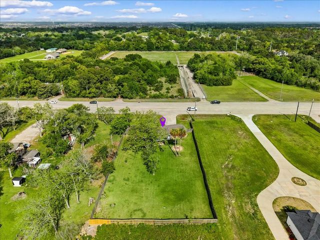 2806 Fm 646 Road N, Santa Fe, TX 77510