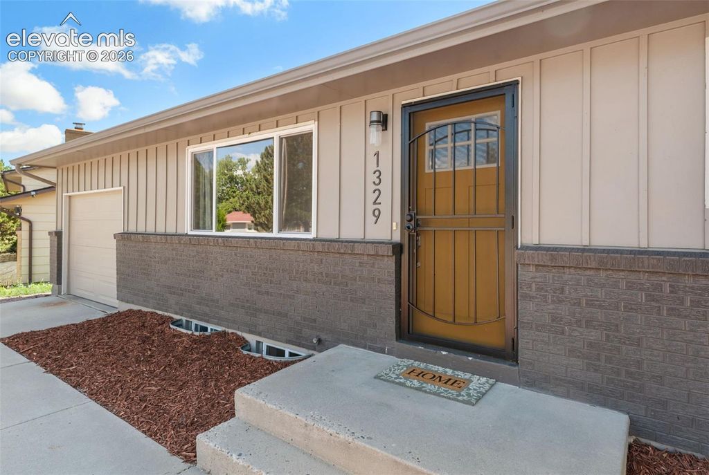 1329 Shenandoah Drive, Colorado Springs, CO 80910 — photo 2