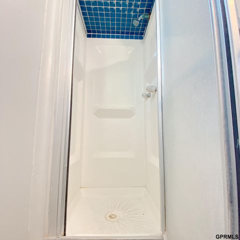 101 E 28 Avenue, Bellevue, NE 68005