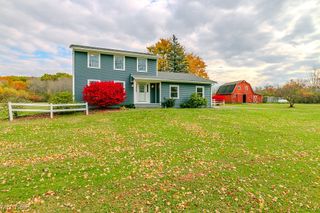 10315 Pinegate Drive, Chardon, OH 44024