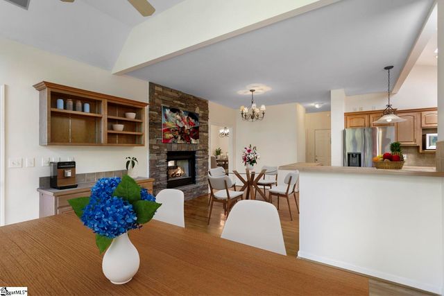 110 Pinnacle Pointe Drive, Seneca, SC 29672