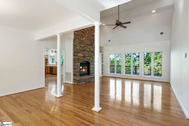 110 Pinnacle Pointe Drive, Seneca, SC 29672