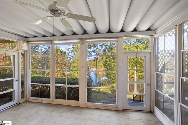 110 Pinnacle Pointe Drive, Seneca, SC 29672