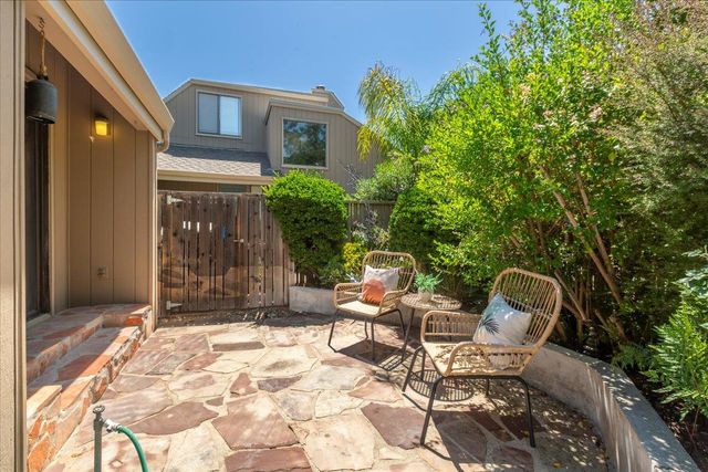 56 Citation Drive, Los Altos, CA 94024