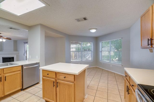 7903 Bramble Bush DR, Austin, TX 78747