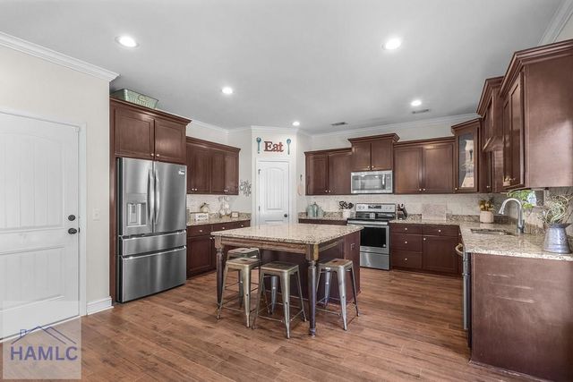 290 Kerry Drive, Richmond Hill, GA 31324