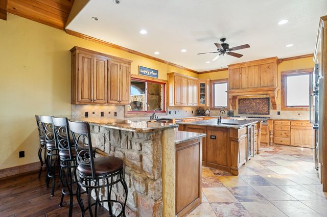 1561 Fm 934, Blum, TX 76627