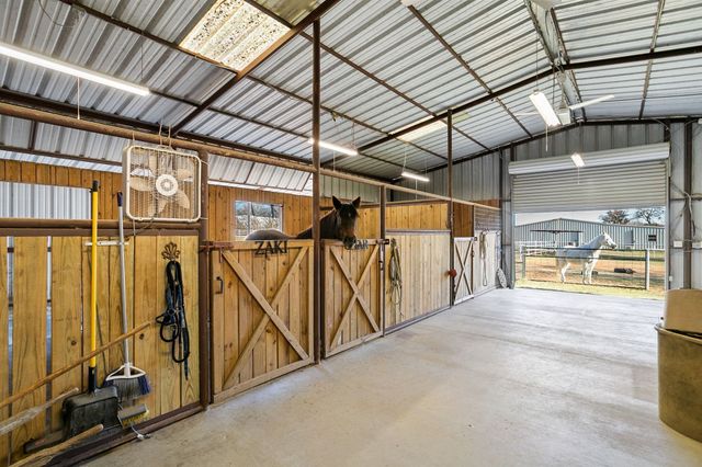 1561 Fm 934, Blum, TX 76627