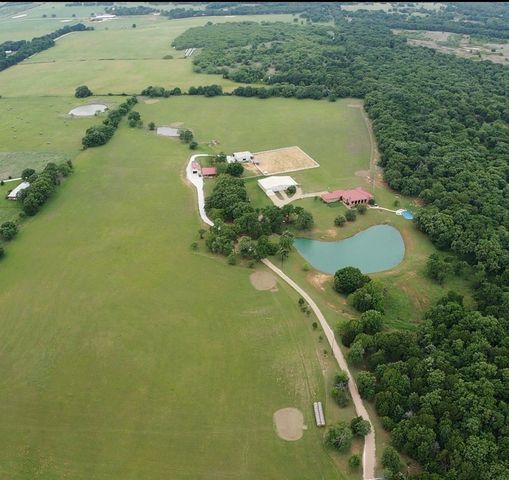 1561 Fm 934, Blum, TX 76627