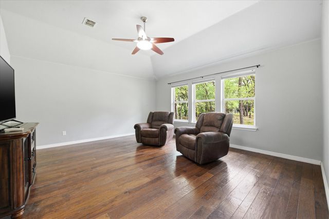 5992 Red Bud Road, Fort Worth, TX 76135