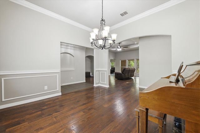 5992 Red Bud Road, Fort Worth, TX 76135