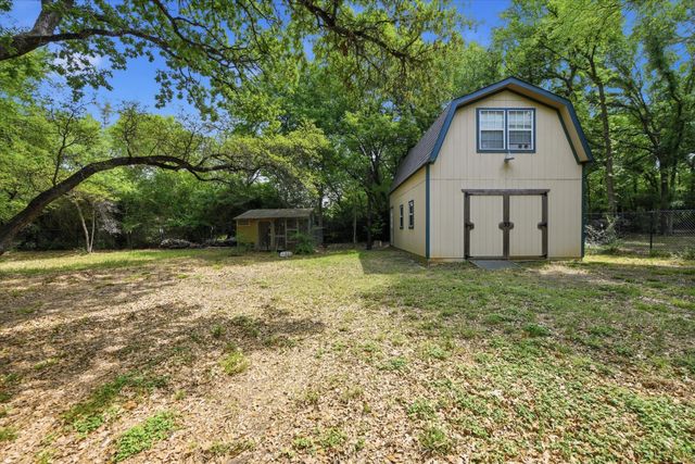 5992 Red Bud Road, Fort Worth, TX 76135