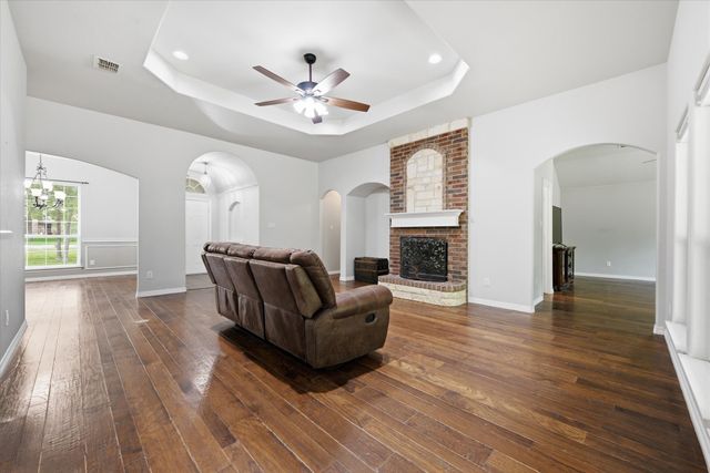 5992 Red Bud Road, Fort Worth, TX 76135