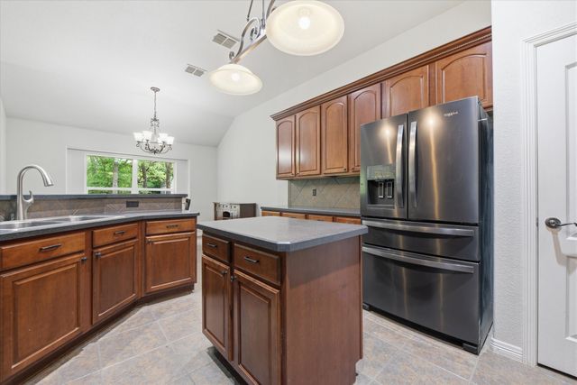 5992 Red Bud Road, Fort Worth, TX 76135