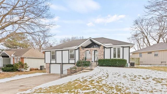 12325 W 100th Street, Lenexa, KS 66215