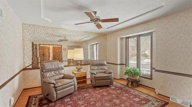 12325 W 100th Street, Lenexa, KS 66215