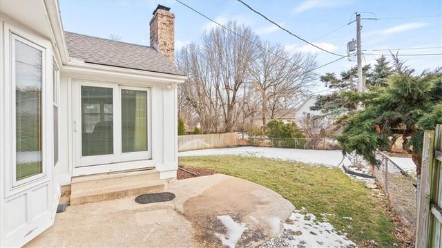 12325 W 100th Street, Lenexa, KS 66215