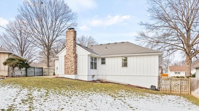 12325 W 100th Street, Lenexa, KS 66215