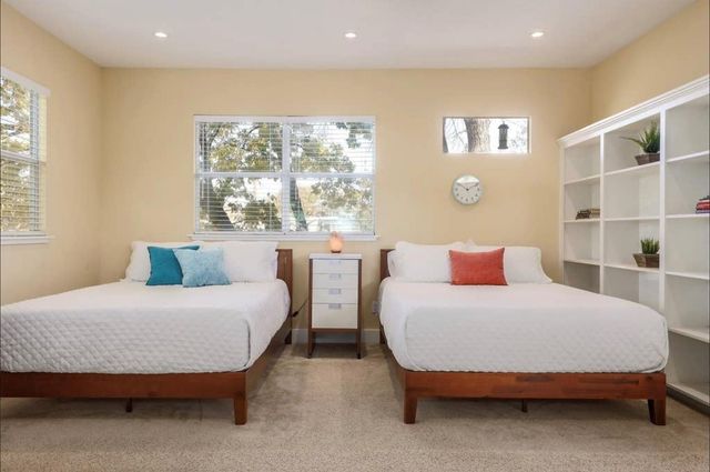 1159 Navasota St, Austin, TX 78702