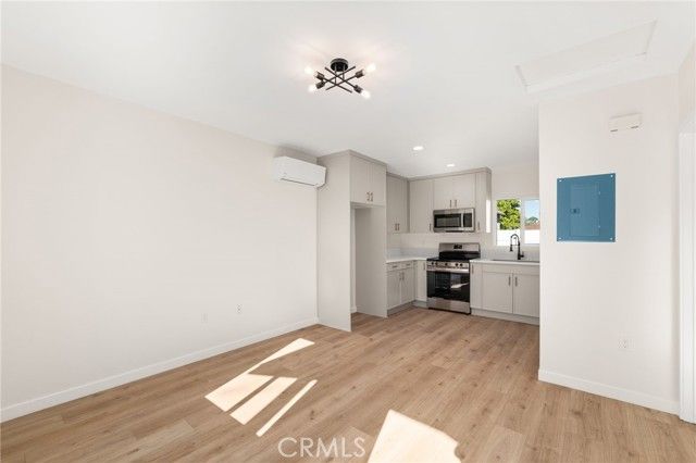 2151 Euclid Avenue, Long Beach, CA 90815