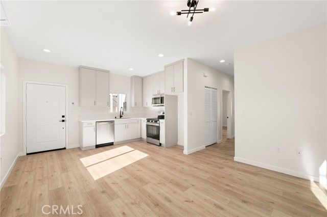 2151 Euclid Avenue, Long Beach, CA 90815