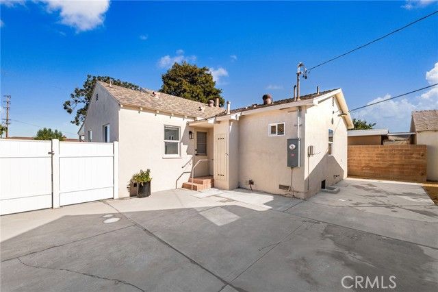 2151 Euclid Avenue, Long Beach, CA 90815