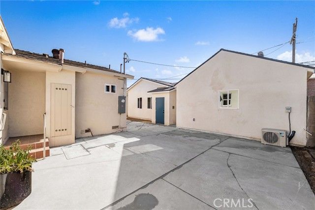 2151 Euclid Avenue, Long Beach, CA 90815