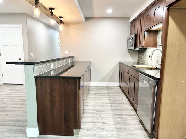 97 Sparrow Lane, Shell Knob, MO 65747