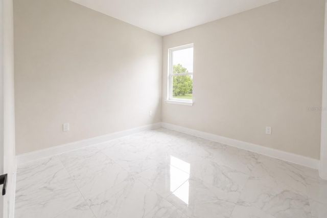 11586 SW 49TH AVENUE, Ocala, FL 34476