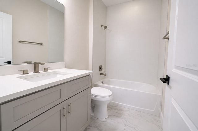 11586 SW 49TH AVENUE, Ocala, FL 34476