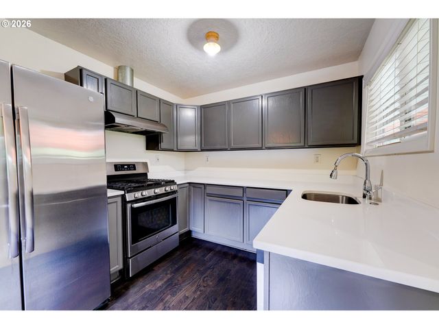 124 Ne 143RD Ave, Portland, OR 97230