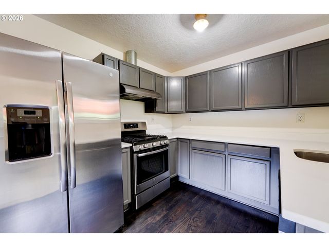 124 Ne 143RD Ave, Portland, OR 97230