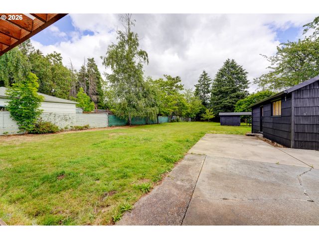 124 Ne 143RD Ave, Portland, OR 97230
