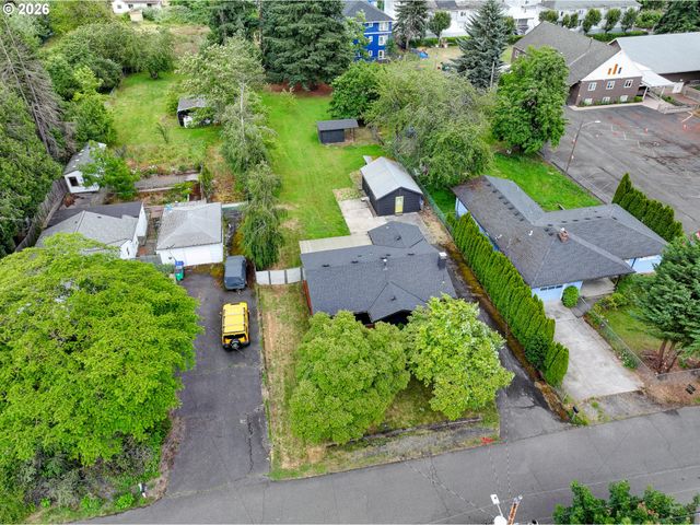 124 Ne 143RD Ave, Portland, OR 97230