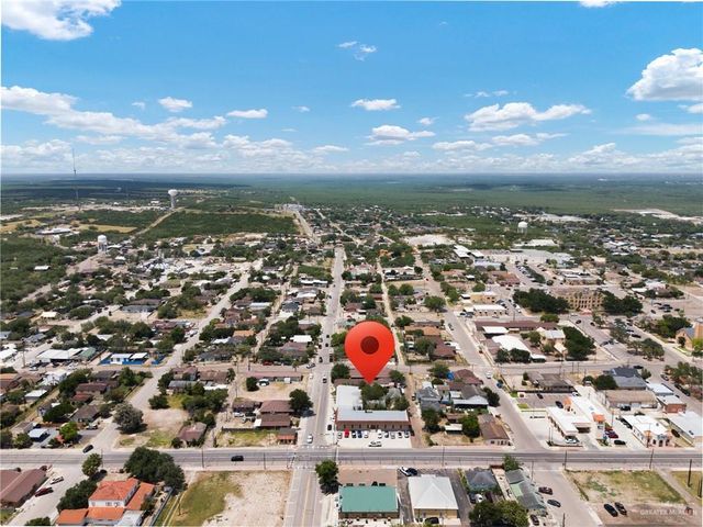 204 W San Antonio Street, Rio Grande City, TX 78582