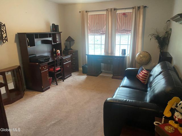 66 Cobblestone Court, Rotterdam, NY 12306