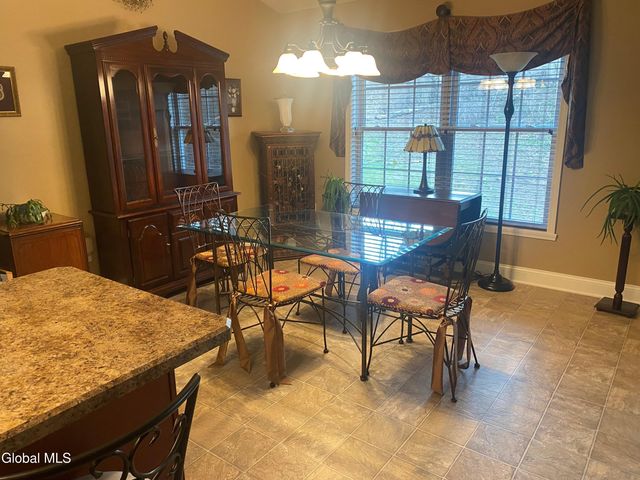 66 Cobblestone Court, Rotterdam, NY 12306
