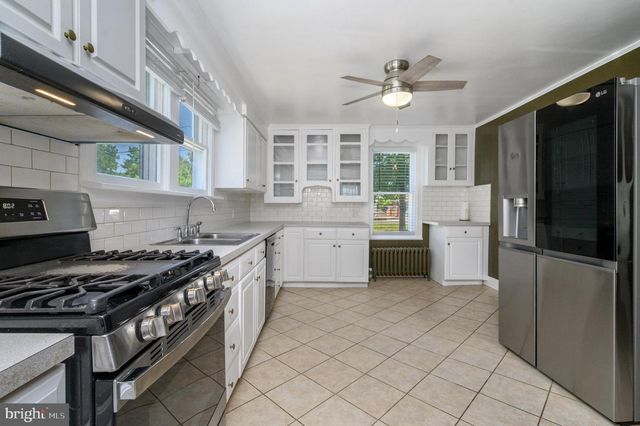 1714 OLD TRENTON RD, Princeton Junction, NJ 08550