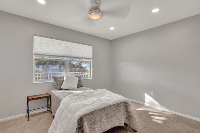 2800 INDIAN RIVER Boulevard G8, Vero Beach, FL 32960