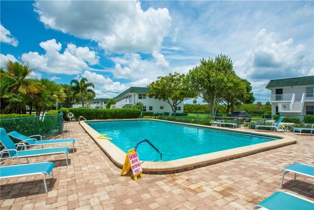 2800 INDIAN RIVER Boulevard G8, Vero Beach, FL 32960