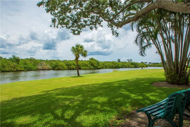 2800 INDIAN RIVER Boulevard G8, Vero Beach, FL 32960
