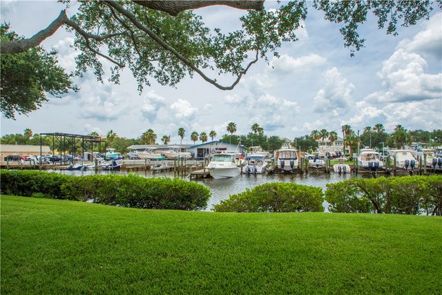 2800 INDIAN RIVER Boulevard G8, Vero Beach, FL 32960
