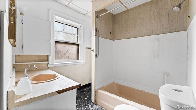 19471 Dwyer Street, Detroit, MI 48234