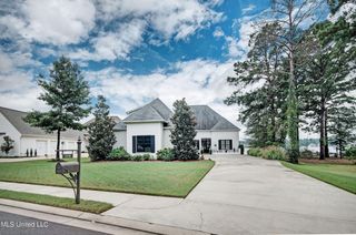 175 Harbor View Drive, Madison, MS 39110