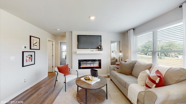 421 Kingfisher Drive, Norwalk, IA 50211