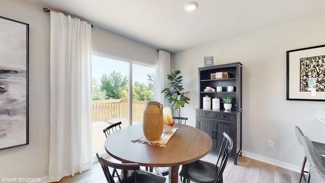 421 Kingfisher Drive, Norwalk, IA 50211