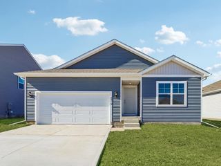 421 Kingfisher Drive, Norwalk, IA 50211