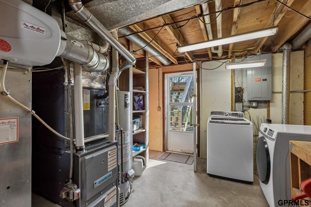 7405 elm Drive, La Vista, NE 68128